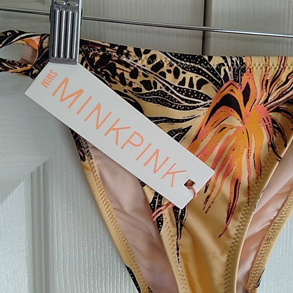 Mink Pink tropical print Size small - Picture 5 of 7